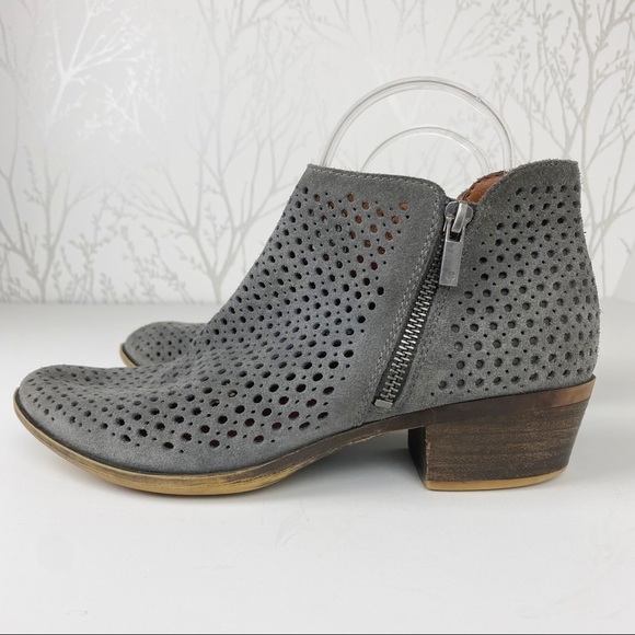 LUCKY BRAND Bayley Gray Perforated Ankle Boot Bootie 8.5 - Picture 8 of 11